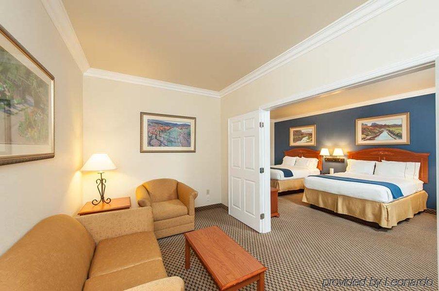 Holiday Inn Express Hotel & Suites - Paso Robles By Ihg Екстер'єр фото